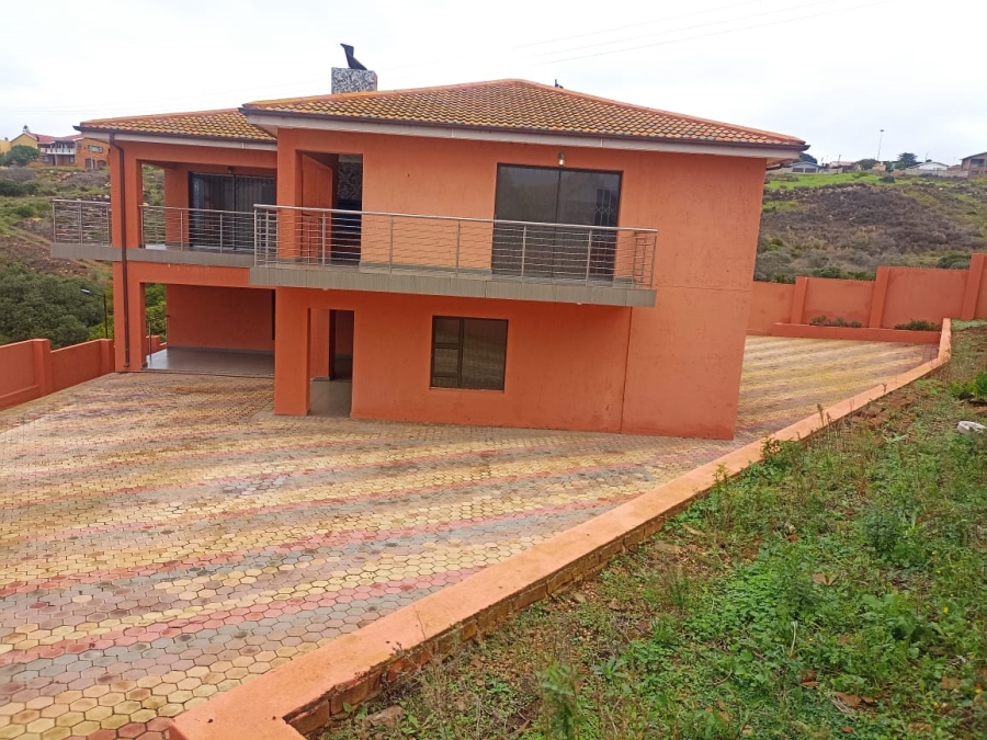 8 Bedroom Property for Sale in De Bakke Western Cape